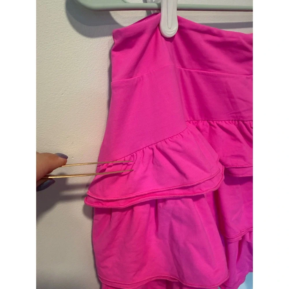 Lilly Pulitzer Luxletic Emalee Meryl Nylon Skort Pink UPF 50 Ruffle Large 29516